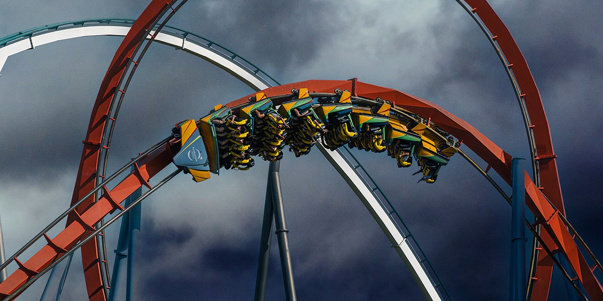 Personas en un loop de Dragon Khan